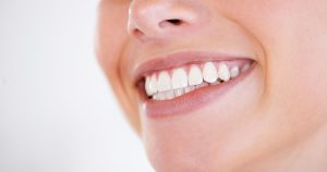 Cosmetic dentist’s five money-saving tips to get a pearly white smile from home – The Mirror